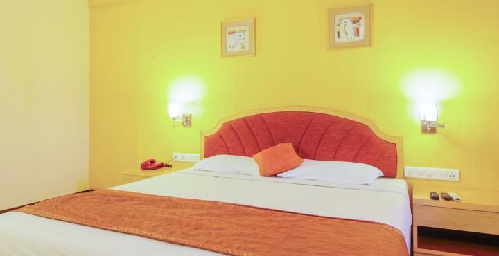 Aj International Hotel Бангалор Екстериор снимка